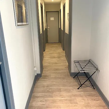 Hotel Le Concorde Clermont-ferrand Le Brezet Aeroport 2*